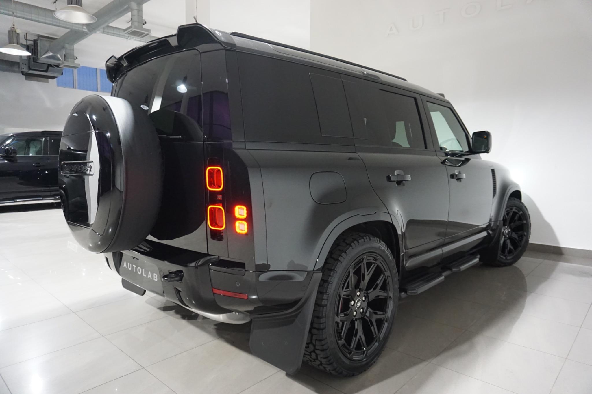 Land Rover Defender 110 3.0 D250 MHEV X-Dynamic HSE Auto 4WD Euro 6 (s/s) 5dr